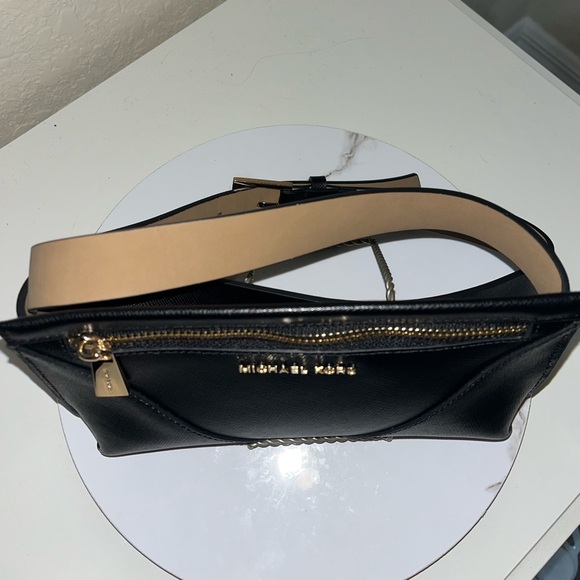 MICHAEL Michael Kors Envelope Belt Waist Bag Fanny Leather 658188C SZ S/M - Picture 4 of 16